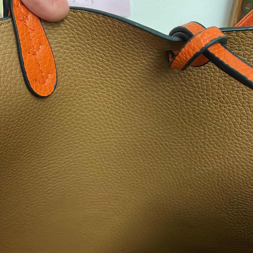 Tote bag with additional handbag. Faux leather - Picture 6 of 6